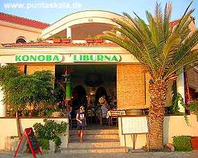 Nur eines von vielen guten Restaurants in Petrcane....